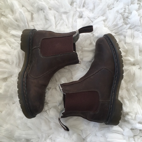 ❌ SOLD ❌ Dr. Marten Chelsea Boots - Picture 4 of 7